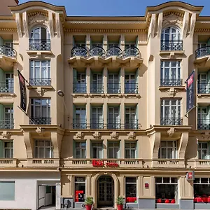ibis-nice-centre-notre-dame.fr-provencehotel.com/
