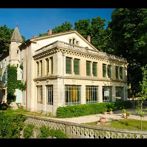 manoir-le-roure-spa.hotels-rhonealpes.com/