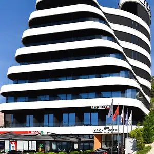 Yacht 4* Wlora